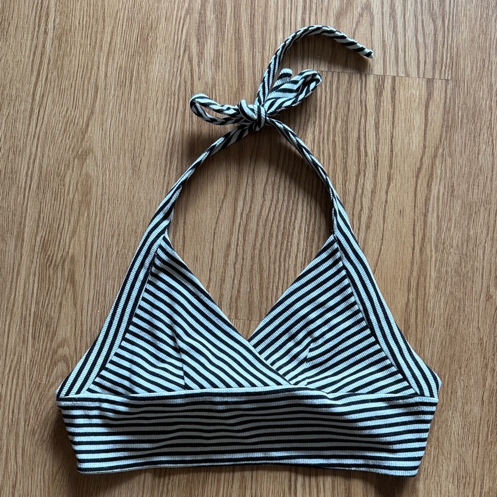 Nasty Gal Striped black and white knitted crop top